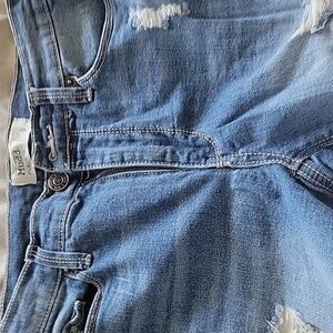 Mudd  and Abercrombie n Fitch  size 5